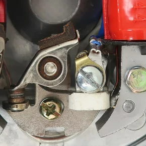 Allumage a Rupteur Inversé avec Bobine HT pour Moteur à Boîte Relais – Mobylette Motobécane Motoconfort Allumage a Rupteur Inversé avec Bobine HT pour Moteur à Boîte Relais – Mobylette Motobécane Motoconfort